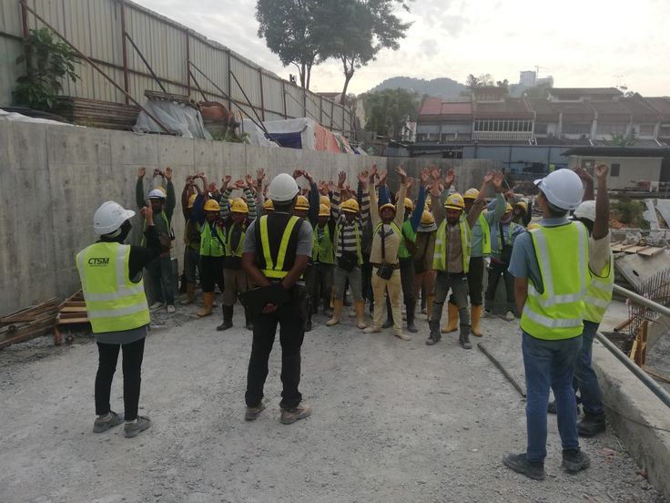 How to Hire Foreign Workers Legally in the US (2026)